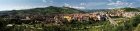 Veduta della città di Teramo. Sullo sfondo il Gran Sasso e i Monti della Laga